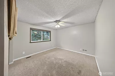 2122 Fireside, Oak Harbor, WA 98277 - Photo 12