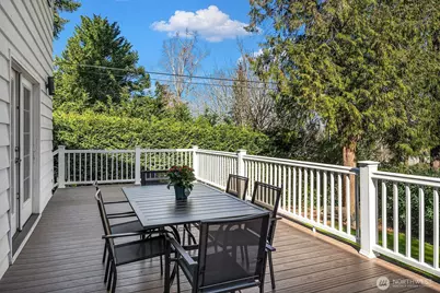 2650 79th Avenue NE, Medina, WA 98039 - Photo 18