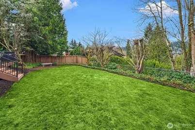 2105 135th Place SE, Bellevue, WA 98005 - Photo 6