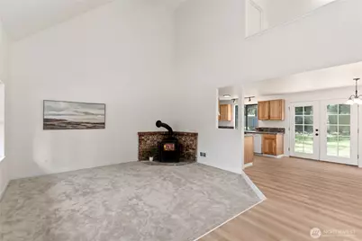 13611 124th Avenue Ct E, Puyallup, WA 98374 - Photo 2