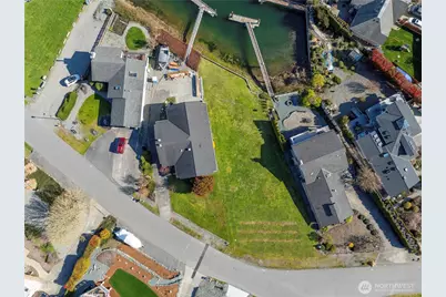 2271 Mariner Beach Drive, Oak Harbor, WA 98277 - Photo 6