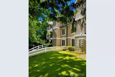 10605 SE 261st Place #D302, Kent, WA 98030 - Photo 22