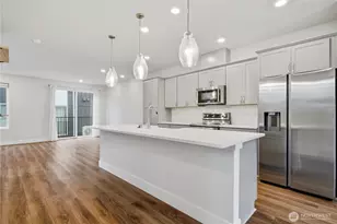 13333 Greenwood Ave N, Seattle, WA 98133 - Photo 14