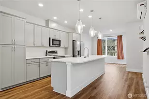 13333 Greenwood Ave N, Seattle, WA 98133 - Photo 10