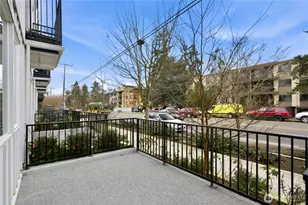 13333 Greenwood Ave N, Seattle, WA 98133 - Photo 26