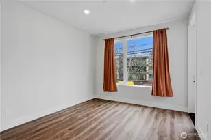 13333 Greenwood Ave N, Seattle, WA 98133 - Photo 12