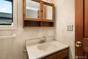 1230 S Donovan St, Seattle, WA 98108 - Photo 20