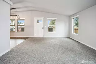 3344 Pine St, Longview, WA 98632 - Photo 2