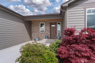 755 S Perry Ave, East Wenatchee, WA 98802 - Photo 2