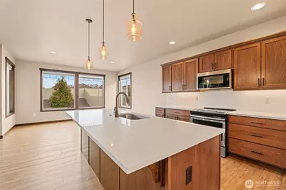 755 S Perry Avenue, East Wenatchee, WA 98802 - Photo 8