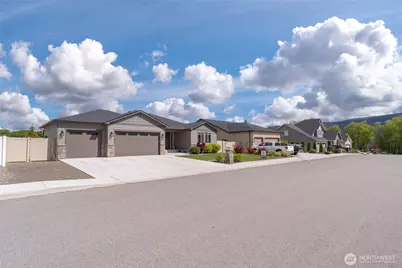 755 S Perry Avenue, East Wenatchee, WA 98802 - Photo 36