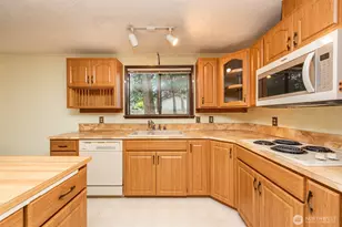 10 Percy Ln, Sequim, WA 98382 - Photo 10