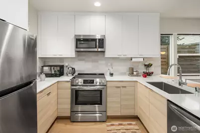 2211 17th Avenue S, Seattle, WA 98144 - Photo 12