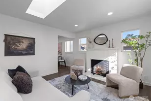 940 N 89th St, Seattle, WA 98103 - Photo 2