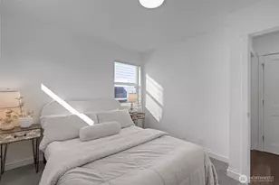 940 N 89th St, Seattle, WA 98103 - Photo 14