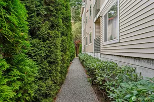 12034 15th Ave NE, Seattle, WA 98125 - Photo 24