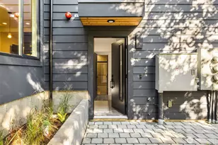 113 24th Ave E, Seattle, WA 98112 - Photo 2