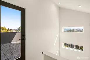 113 24th Ave E, Seattle, WA 98112 - Photo 24