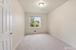 107 164th St SE, Bothell, WA 98012 - Photo 4