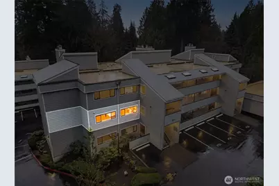 13741 15th Avenue NE #C3, Seattle, WA 98125 - Photo 2