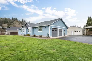 270 Rainbow Way, Kelso, WA 98626 - Photo 2