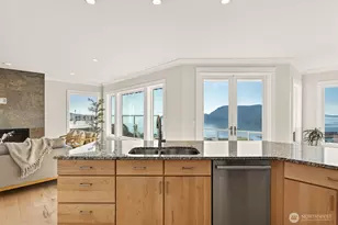 2402 Highland Dr, Anacortes, WA 98221 - Photo 20