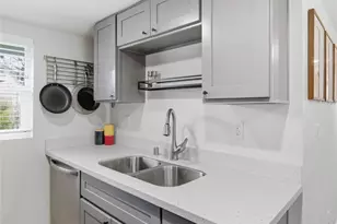 2533 S Grant Ave, Tacoma, WA 98405 - Photo 14