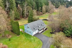 5242 Scarlett Way, Deming, WA 98244 - Photo 4