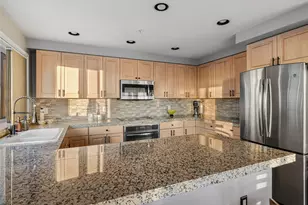 601 W Mercer Pl, Seattle, WA 98119 - Photo 14