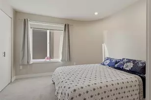 601 W Mercer Pl, Seattle, WA 98119 - Photo 22