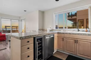 601 W Mercer Pl, Seattle, WA 98119 - Photo 18