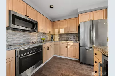 601 W Mercer Place #301, Seattle, WA 98119 - Photo 16