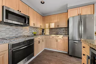 601 W Mercer Pl, Seattle, WA 98119 - Photo 16