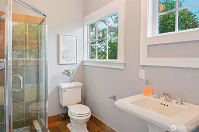 3141 Broadway E, Seattle, WA 98102 - Photo 18