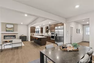 11424 SE 83rd Pl, Newcastle, WA 98056 - Photo 4