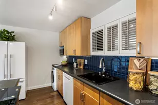 632 13th Ave E, Seattle, WA 98102 - Photo 16