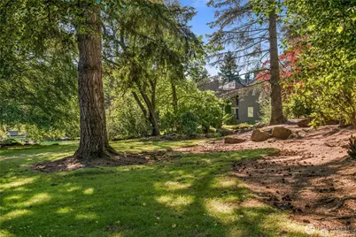 6236 NE 137th Place #229, Redmond, WA 98052 - Photo 34