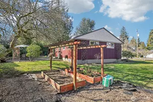 11537 Corliss Ave N, Seattle, WA 98133 - Photo 30