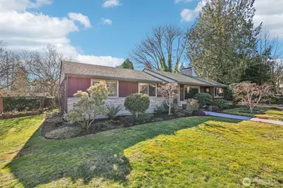 11537 Corliss Avenue N, Seattle, WA 98133 - Photo 36