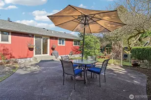 11537 Corliss Ave N, Seattle, WA 98133 - Photo 32