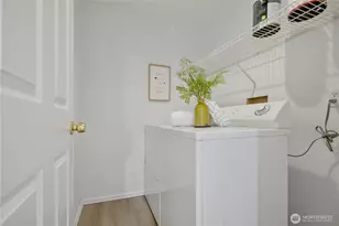 12740 NE 10th Pl, Bellevue, WA 98005 - Photo 18