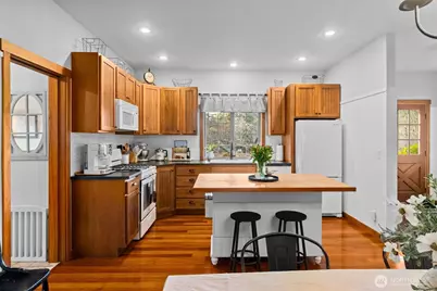 8733 Johnson Point Road NE, Olympia, WA 98516 - Photo 4