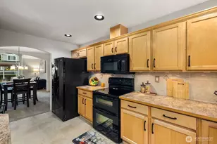 5915 121st St SE, Snohomish, WA 98296 - Photo 8