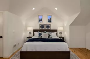 1416 6th Ave N, Seattle, WA 98109 - Photo 22