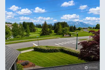7041 Eagle Lake Drive SE, Snoqualmie, WA 98065 - Photo 2