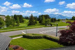 7041 Eagle Lake Dr SE, Snoqualmie, WA 98065 - Photo 2