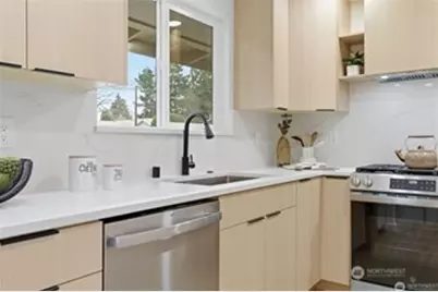 30041 14th Avenue S, Federal Way, WA 98003 - Photo 8