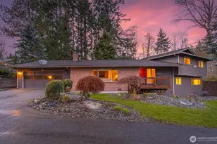 13922 Manor Way, Lynnwood, WA 98087 - Photo 2