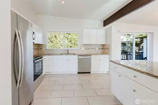 414 S 168th St, Burien, WA 98168 - Photo 8