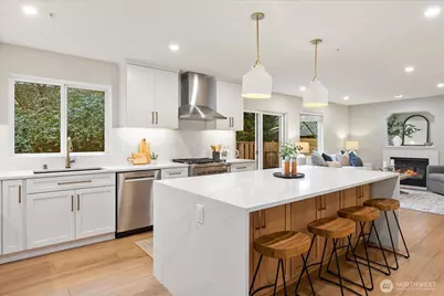 20049 Wallingford Avenue N, Shoreline, WA 98133 - Photo 10